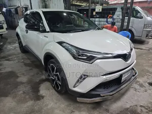 Toyota C-HR 2019 Pearl