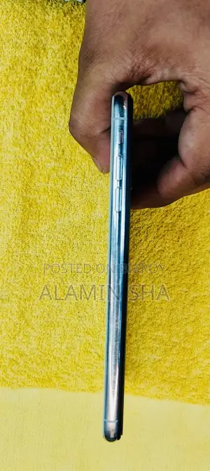 অ্যাপল আইফোন এক্সএস ম্যাক্স ৬৪ জিবি সাদা