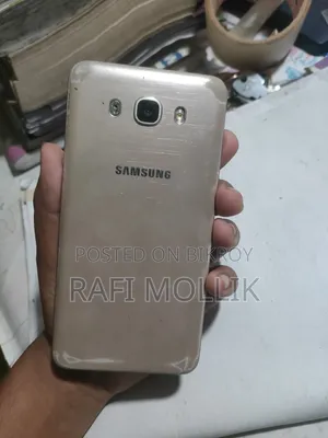 Samsung Galaxy J7 16 GB Gold