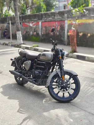 New Royal Enfield Classic 350 2025 Gray