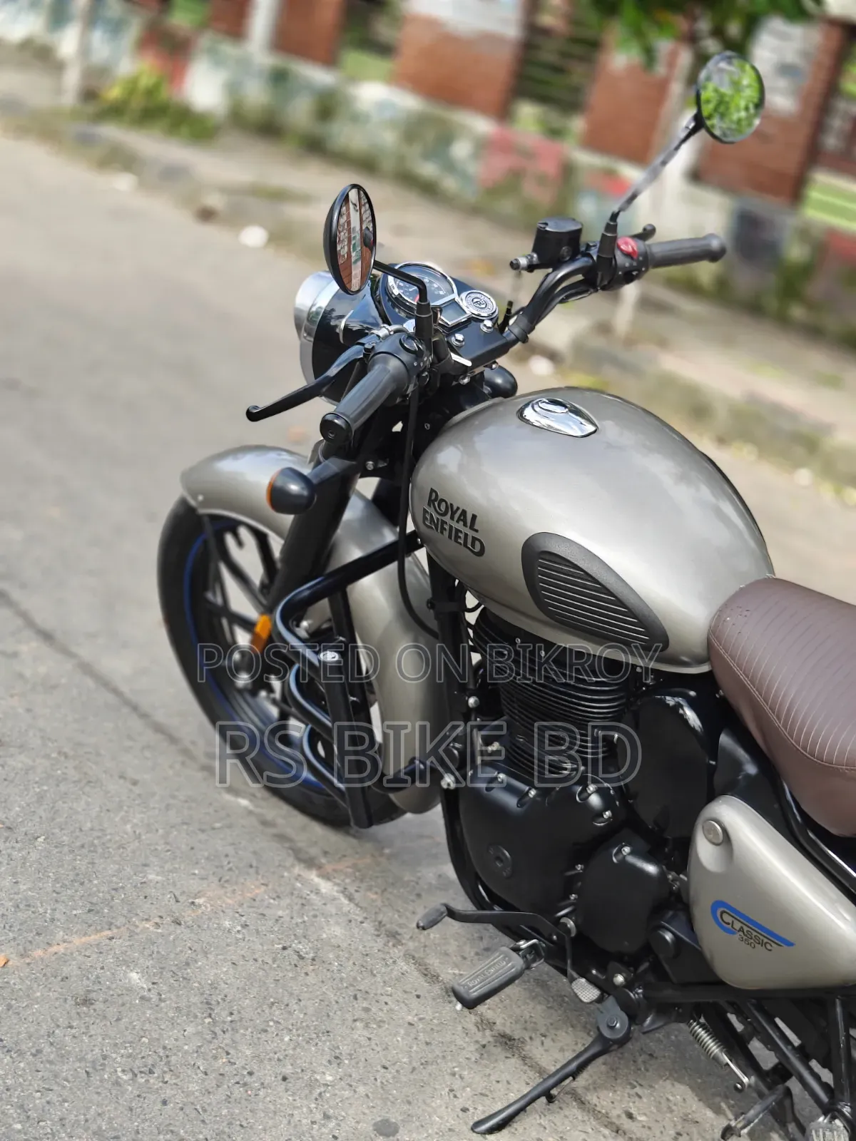 New Royal Enfield Classic 350 2025 Gray