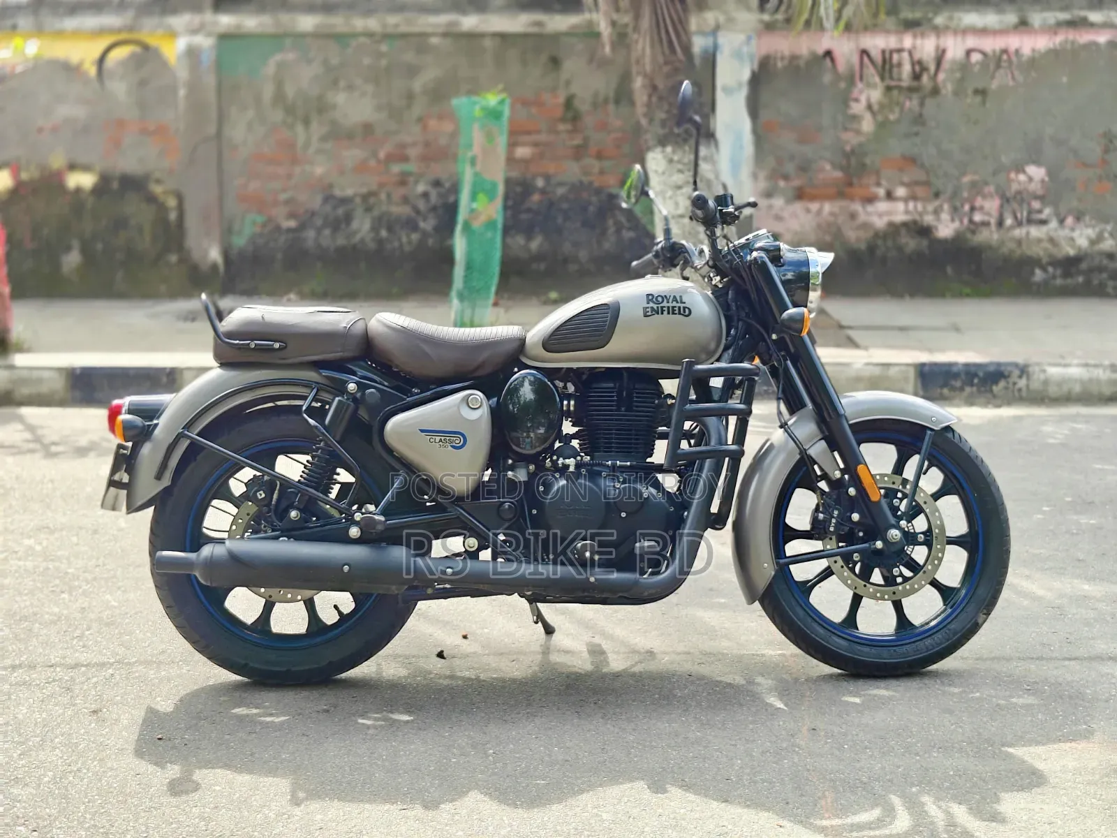 New Royal Enfield Classic 350 2025 Gray