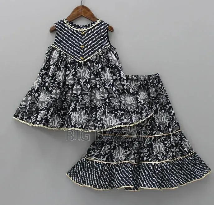 A Great Combination of Style and Comfort – Baby Linen Dress