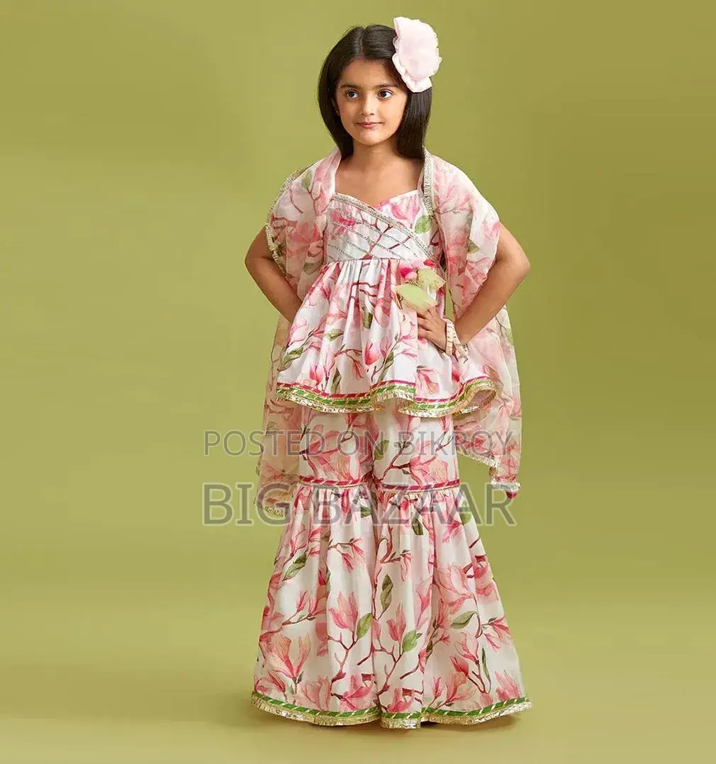 A Great Combination of Style and Comfort – Baby Linen Dress