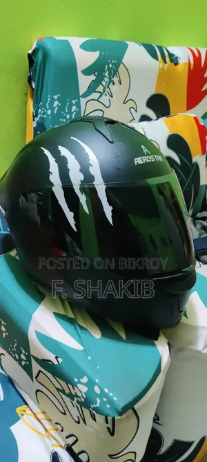 হেলমেট বিক্রির জন্য