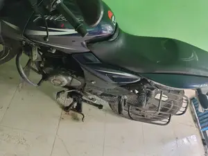 Bajaj Pulsar 150 2017 Blue