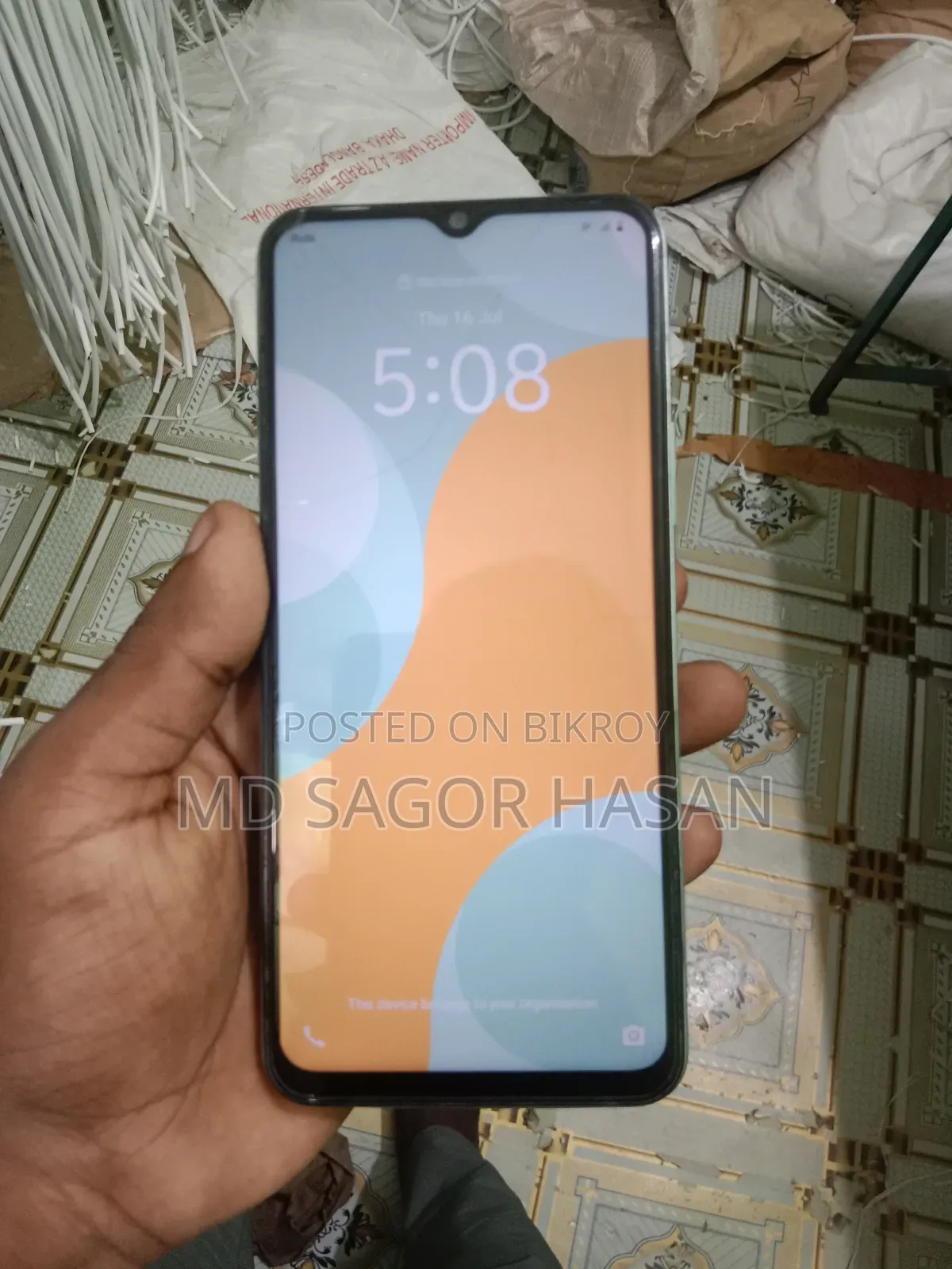 Vivo Y18 128 GB Silver