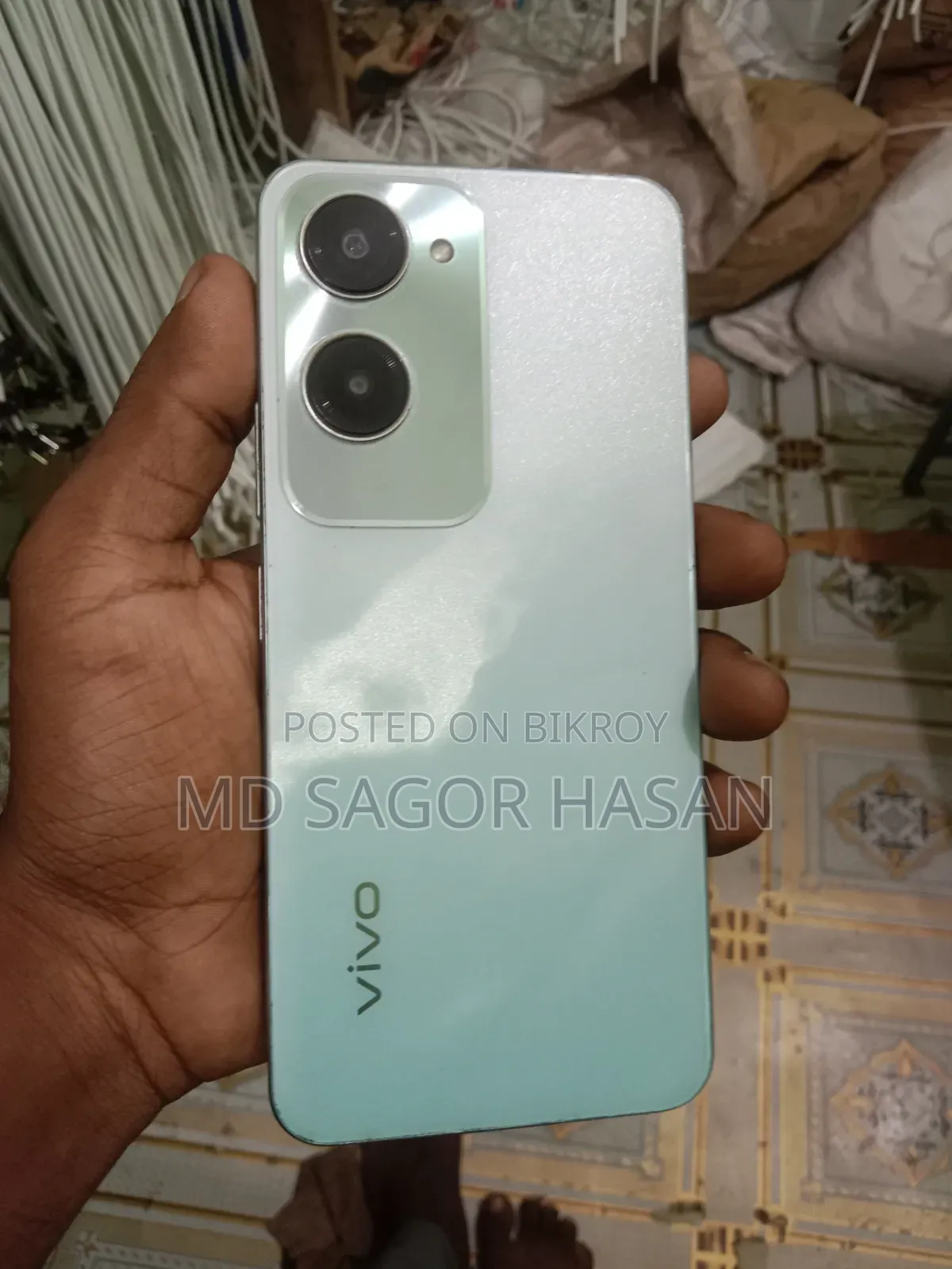 Vivo Y18 128 GB Silver