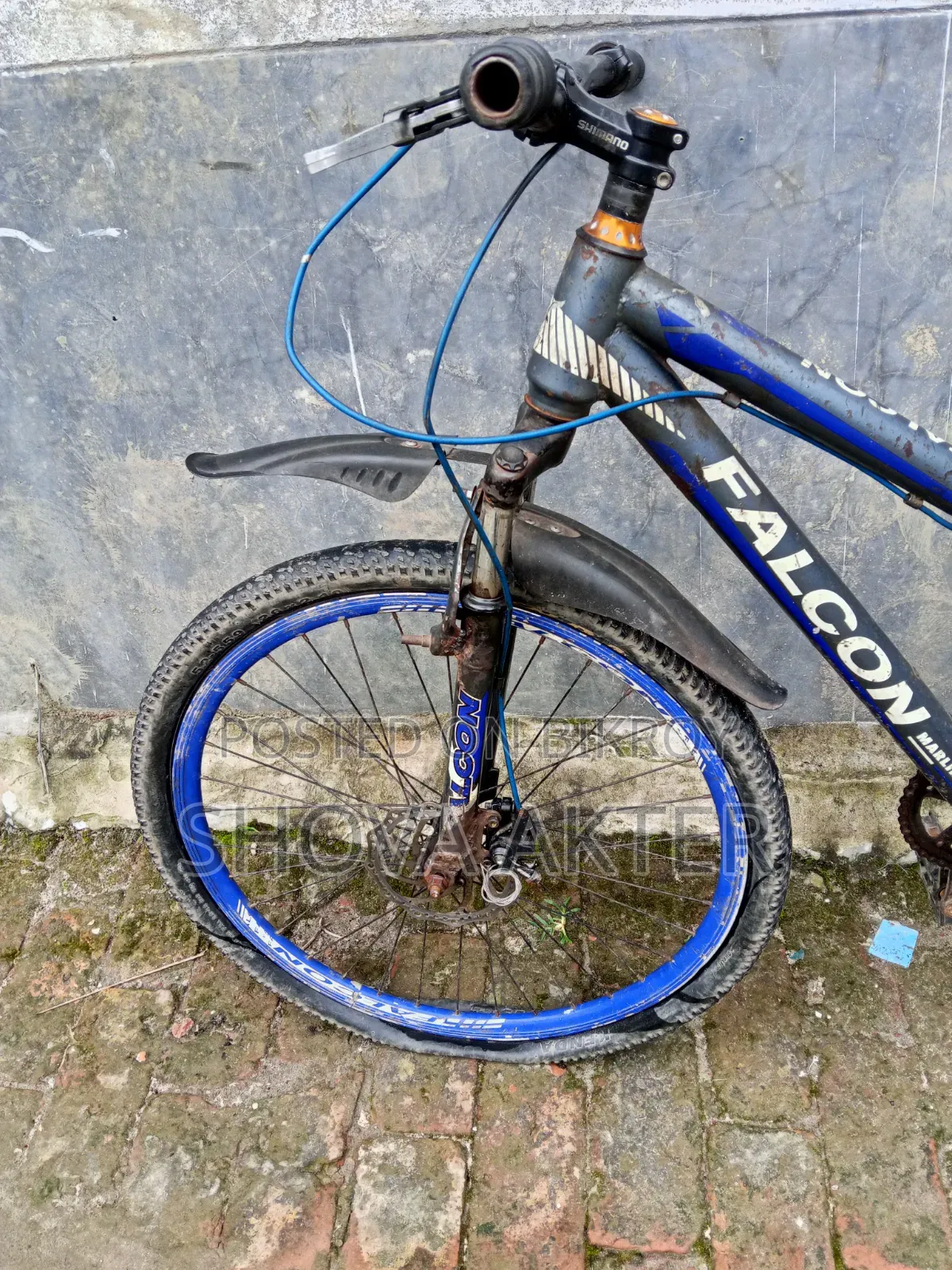সামনের চাকার টিউব টা পাল্টাই নিতে হবে