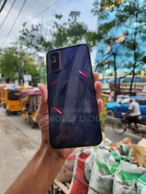 Infinix 256 GB Black