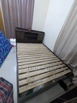 সলিড কাঠের ডাবল বেড | মজবুত ভালো কন্ডিশন | খুলনা