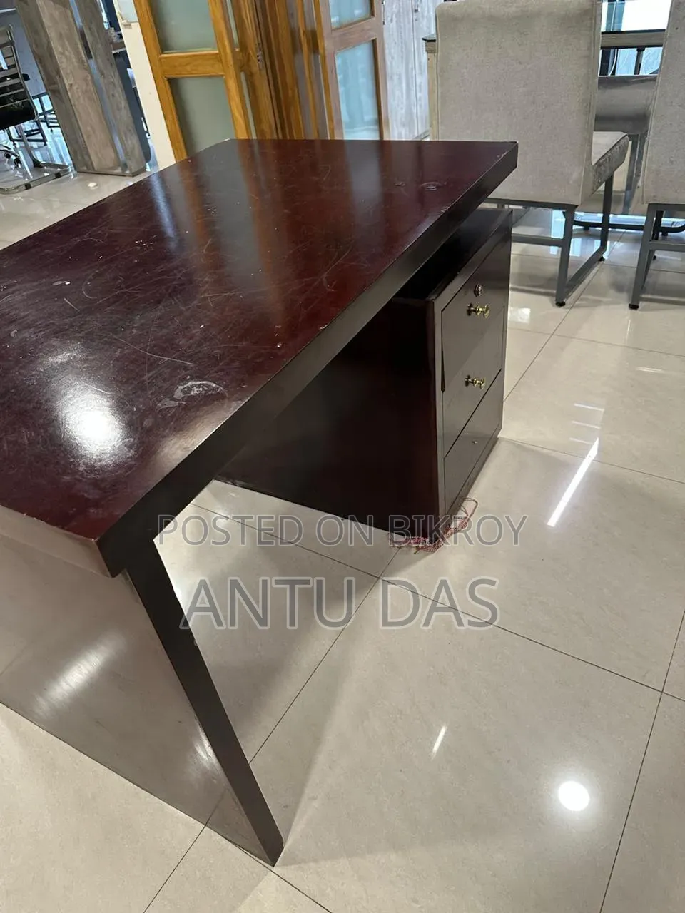 Reading Table