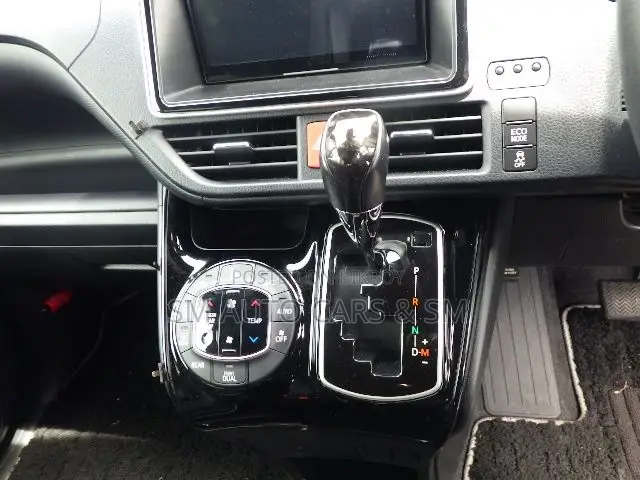 Toyota Noah 2.0 Front Wheel Drive (8 Seater) 2021 Matt Black