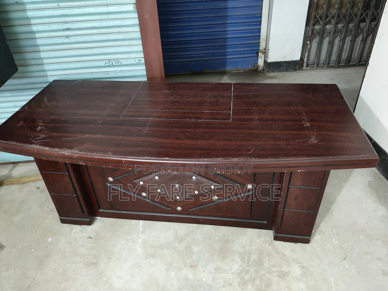 Boss Table
