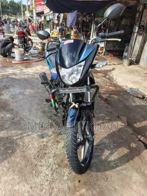 Hero Glamour 2019 Black
