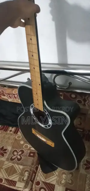 Acoustic Cutaway Guitar
