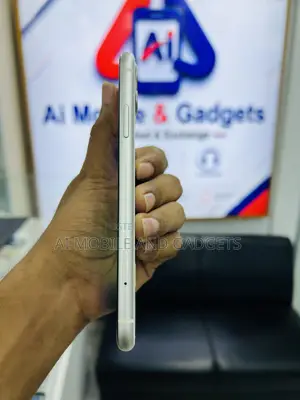 Apple iPhone 11 128 GB White