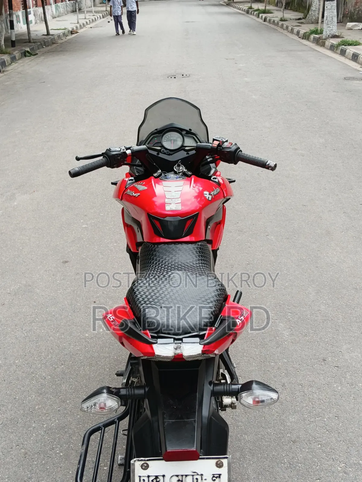 Bajaj 2016 Red