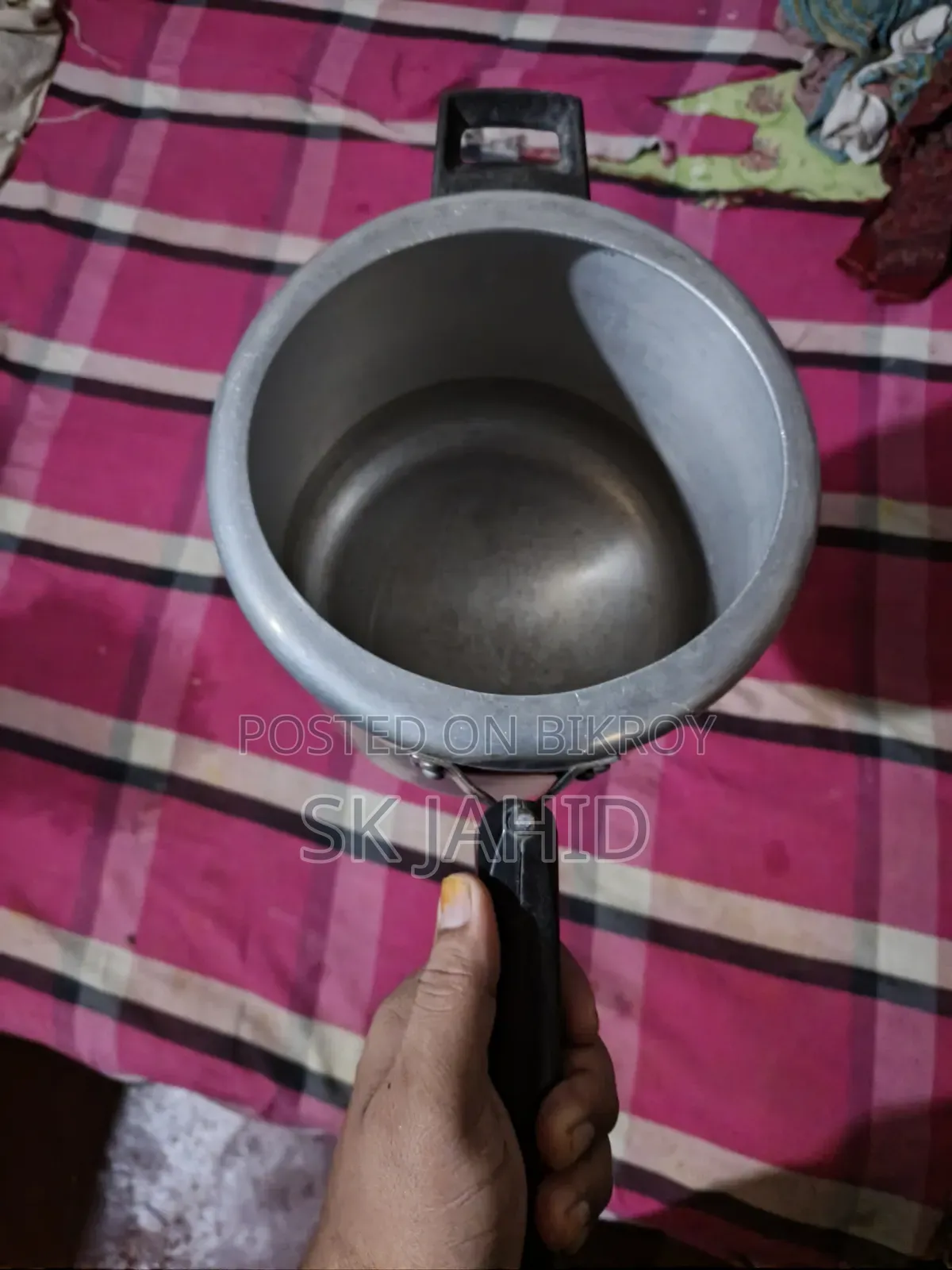 Two-liter pressure cooker for sale