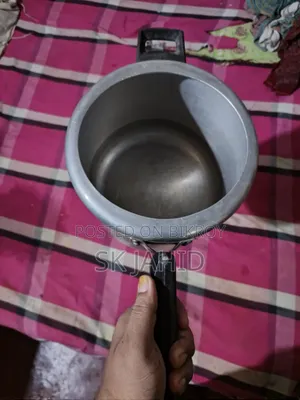 Two-liter pressure cooker for sale