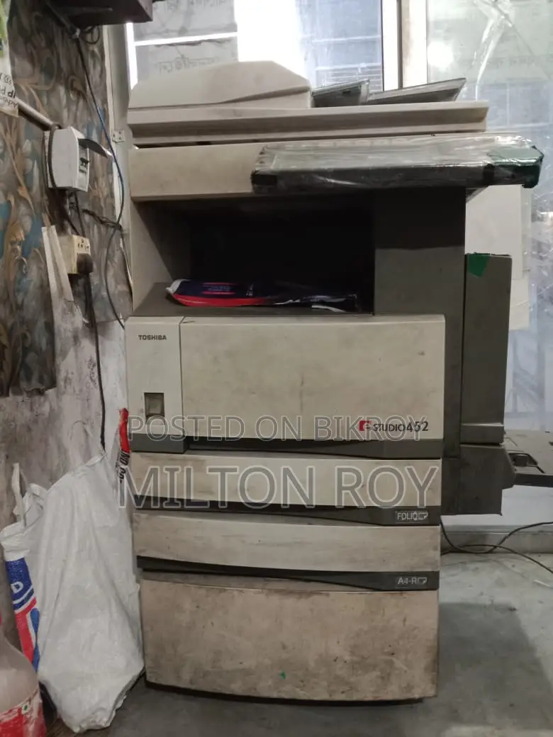 Toshiba E-Studio 452 Phortocopier Machine