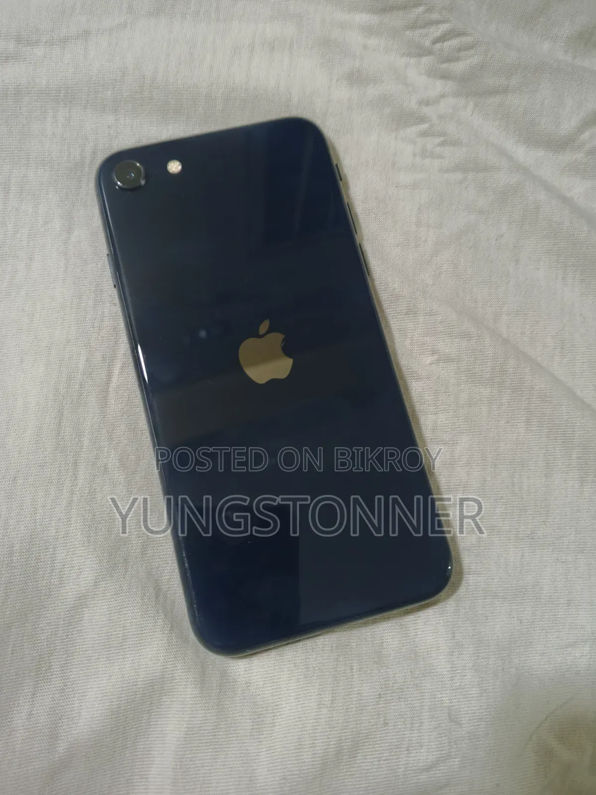 Apple iPhone SE (2020) 64 GB Black