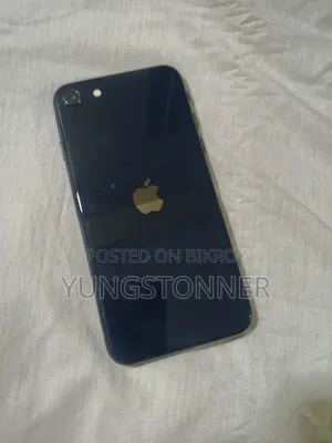 Apple iPhone SE (2020) 64 GB Black