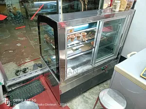 Display Fridge (Cooler)