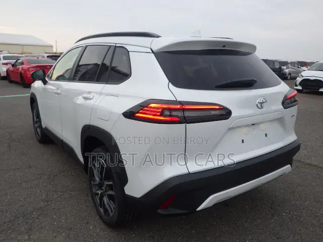 Toyota Corolla Cross 2026 White