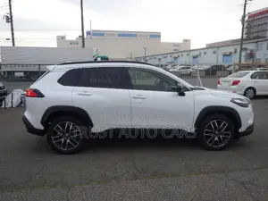 Toyota Corolla Cross 2026 White