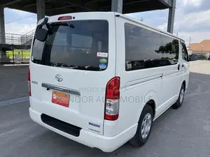 Toyota HiAce 2021 White