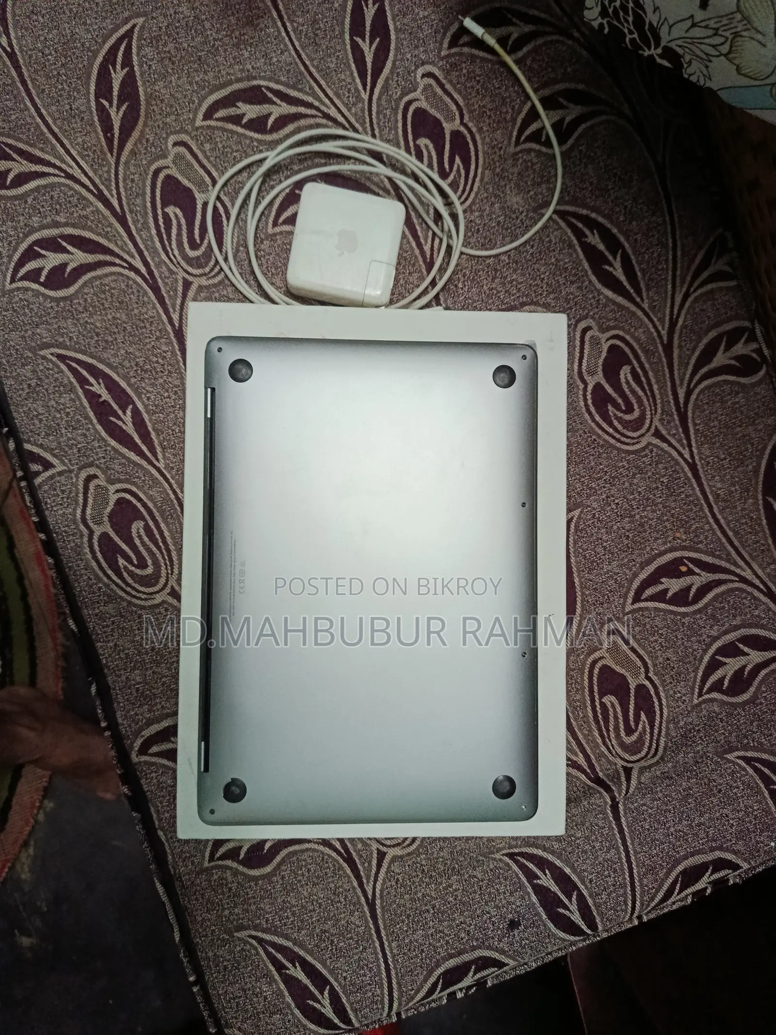 ল্যাপটপ অ্যাপল ম্যাকবুক এয়ার ২০২০ এম১ ৮জিবি অ্যাপল এম১ প্রো এসএসডি ২৫৬জিবি