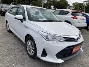 Toyota Corolla Fielder 2021 White