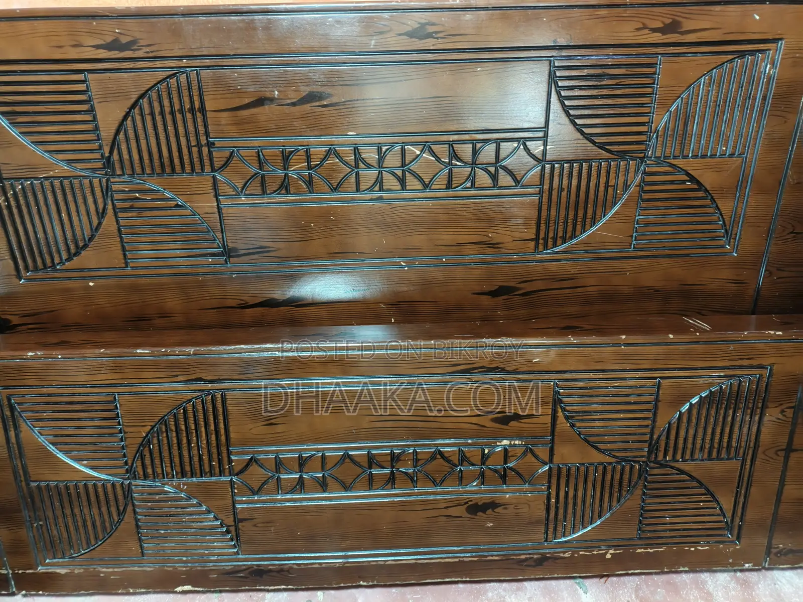 Malaysian wood bed for sale (Mdf)