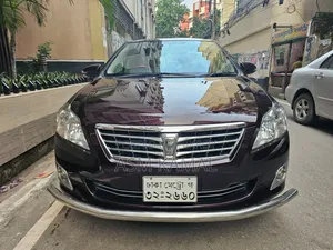 টয়োটা প্রিমিয়ো ২০১৫ মেরুন