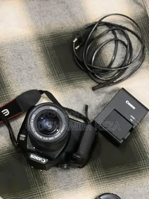 ডিএসএলআর ক্যামেরা