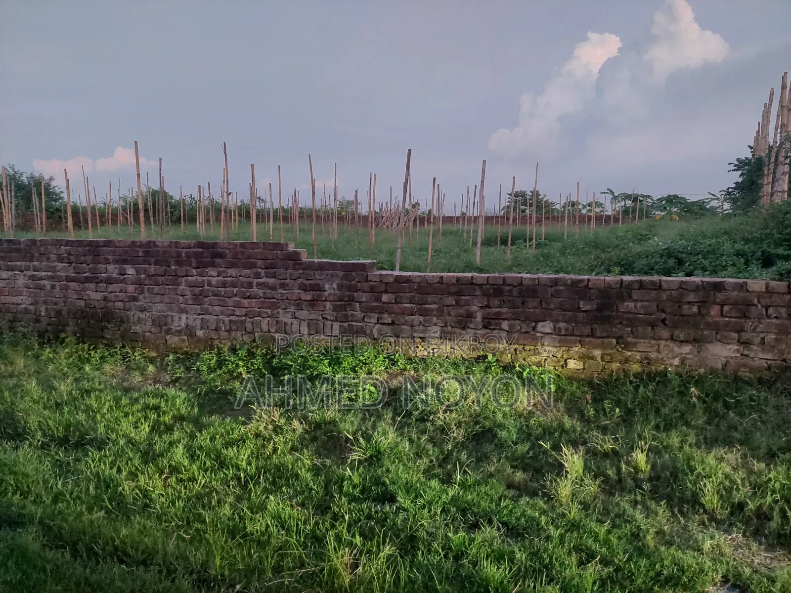 জমি বিক্রয় করা হবে।