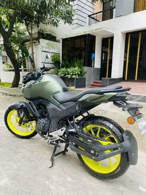 Yamaha FZ 2025 Green