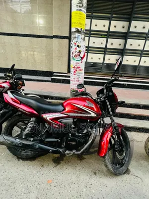 Honda CB 2018 Red