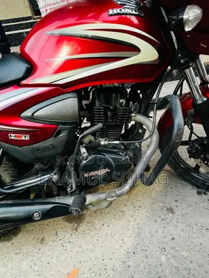 Honda CB 2018 Red