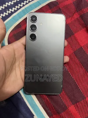 স্যামসাং গ্যালাক্সি এস২৪ ১২৮ জিবি কালো