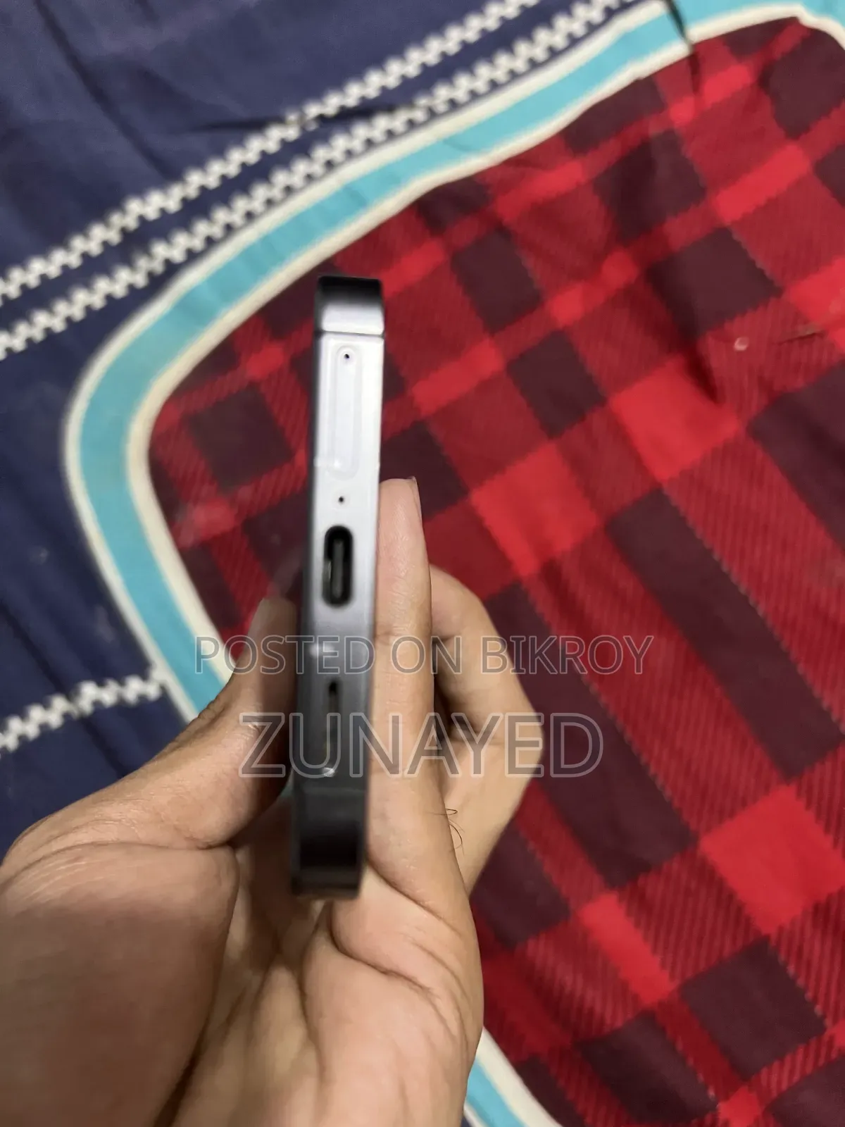 স্যামসাং গ্যালাক্সি এস২৪ ১২৮ জিবি কালো