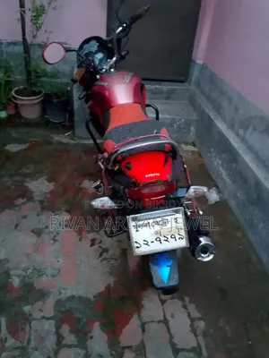 হিরো গ্ল্যামার ২০১৬ রেড