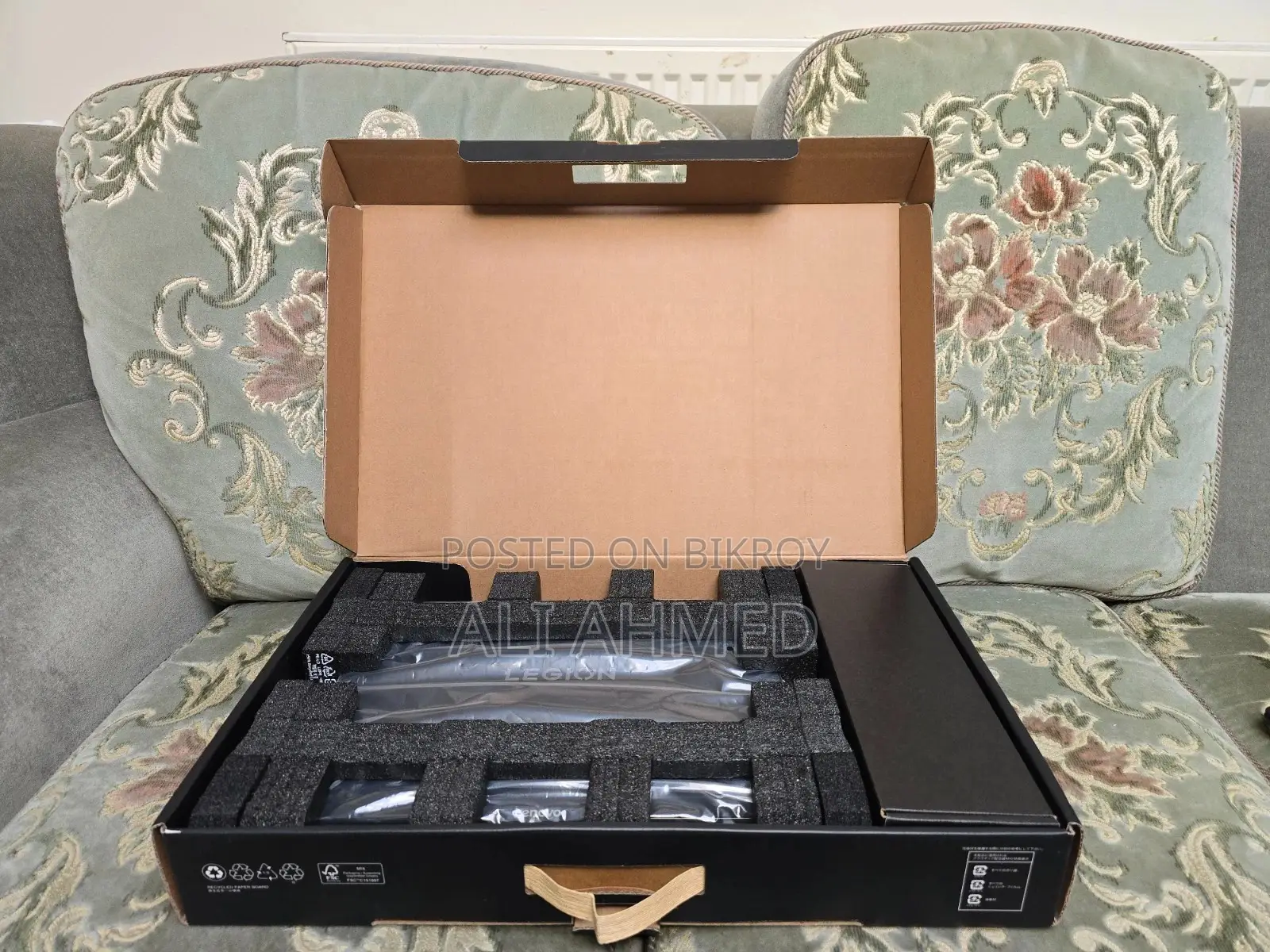 নতুন ল্যাপটপ Lenovo Legion Pro 7 ৩২ জিবি ইন্টেল কোর আল্ট্রা ৭ এসএসডি ২ টেরাবাইট