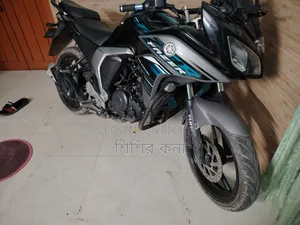Yamaha 2020 Black