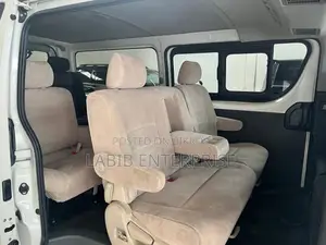 Toyota HiAce 2021 White