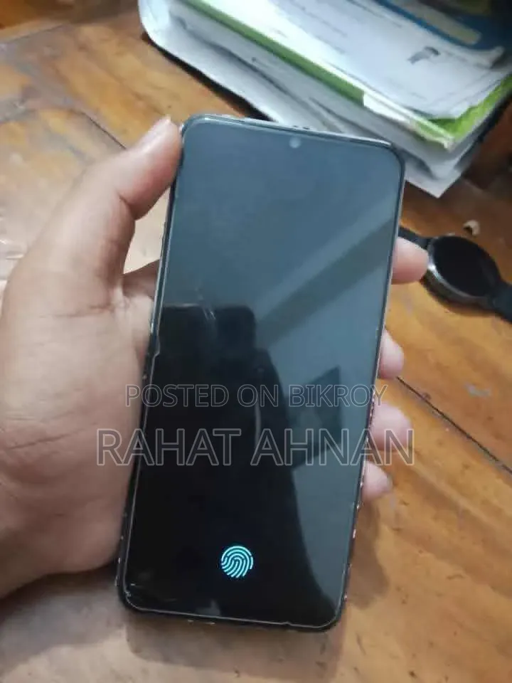 Vivo V20 128 GB Black