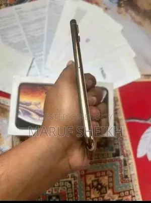 অ্যাপল আইফোন এক্সএস ২৫৬ জিবি হোয়াইট