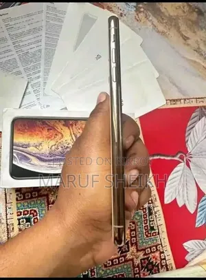 অ্যাপল আইফোন এক্সএস ২৫৬ জিবি হোয়াইট