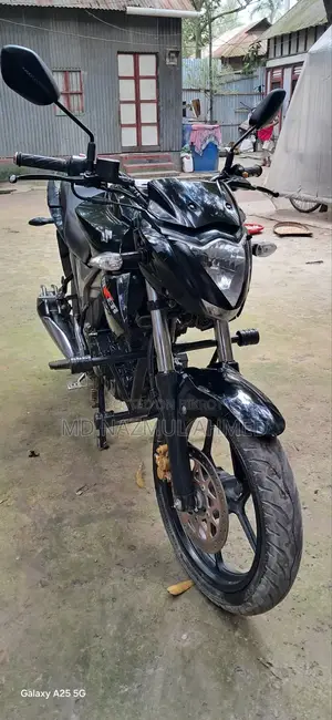সুজুকি জিক্সার মনোটোন ২০২৪ ব্ল্যাক
